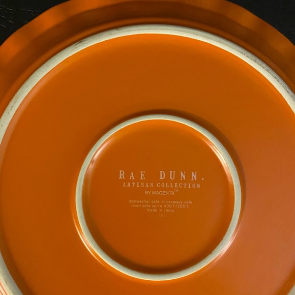 Rae Dunn Pumpkin Pie 10” Plate with Server New - Picture 4 of 7